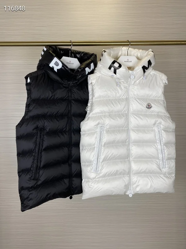 Moncler sz1-5 26yr05